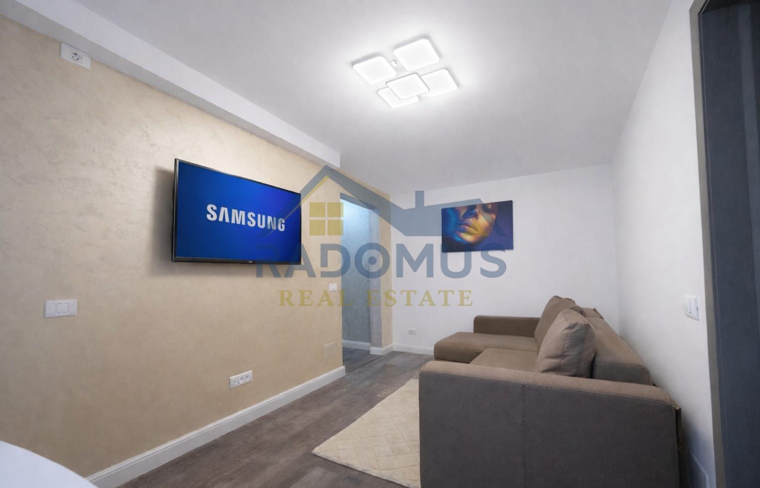 Apartament 2 Camere - Vest -Renovat Complet-  Mobilat & Utilat - Poză 1