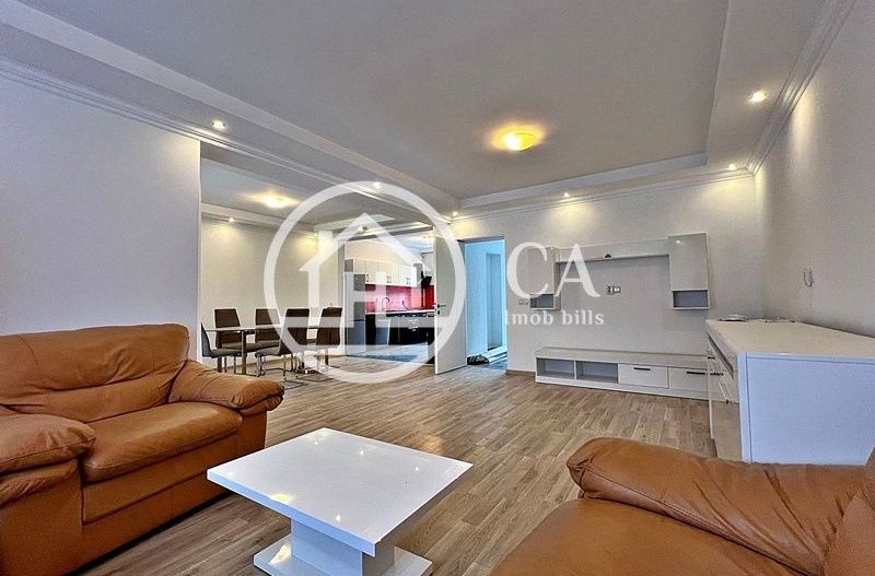 Casă de închiriat cu 4 camere în Cartierul Europa, Oradea - Poză 3