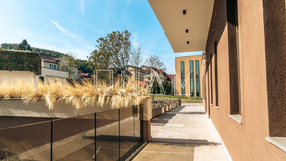 =INCHIRIAT= Confort și Eleganță în Centrul Orașului - Poză 11