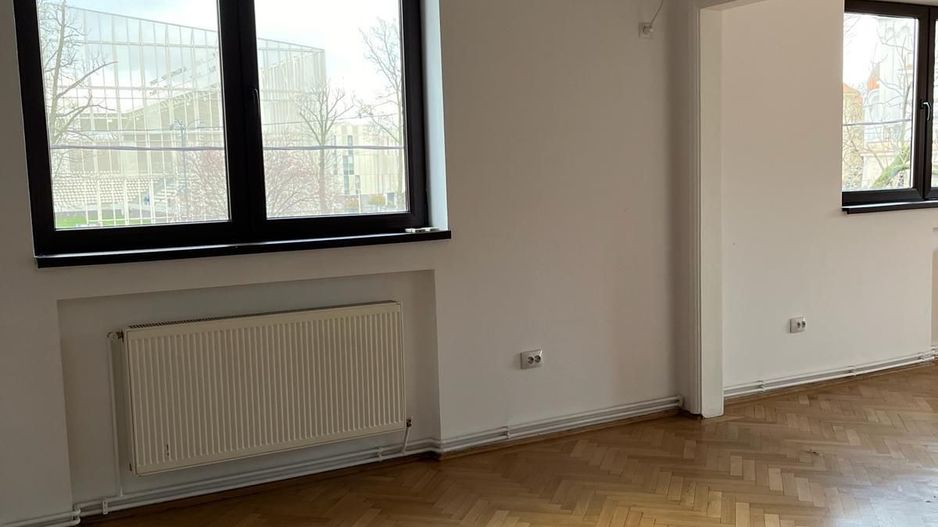 Apartament in vila 5 camere / zona Herastrau Nord - Biserica Cașin - Poză 12