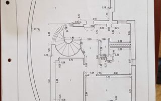 Imobil cu 8 camere, terasă de 60 mp, situat în centrul orașului - Poză 14