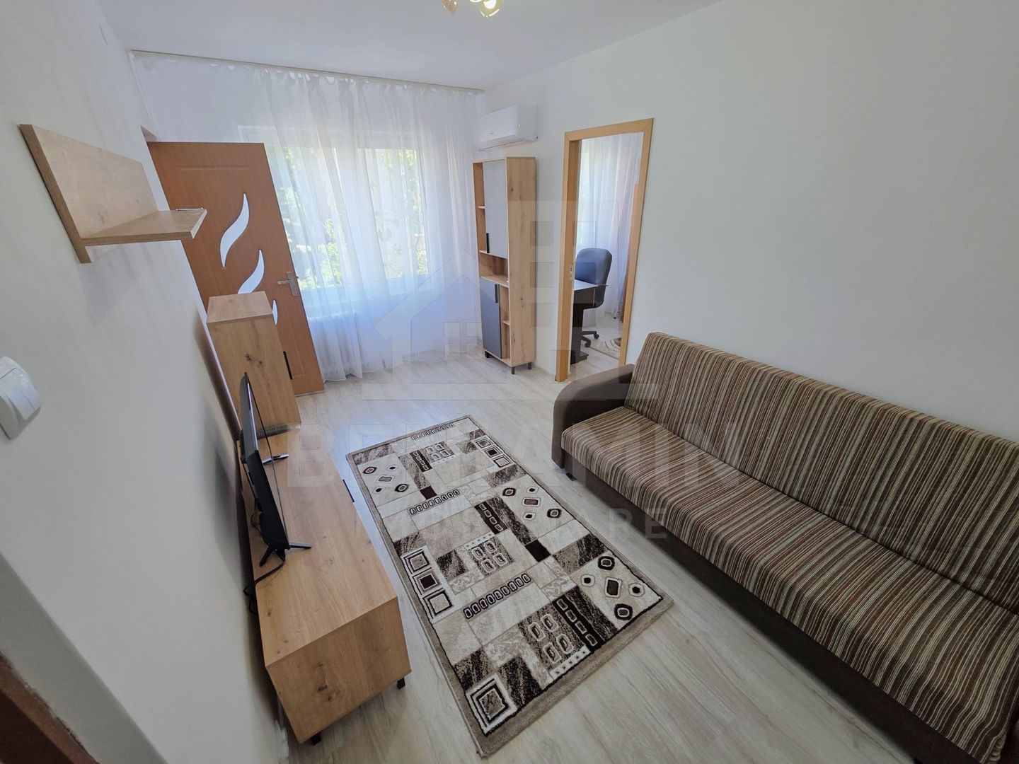 Apartament de inchiriat 2 camere Valea-Rosie etaj 2 renovat - Poză 1