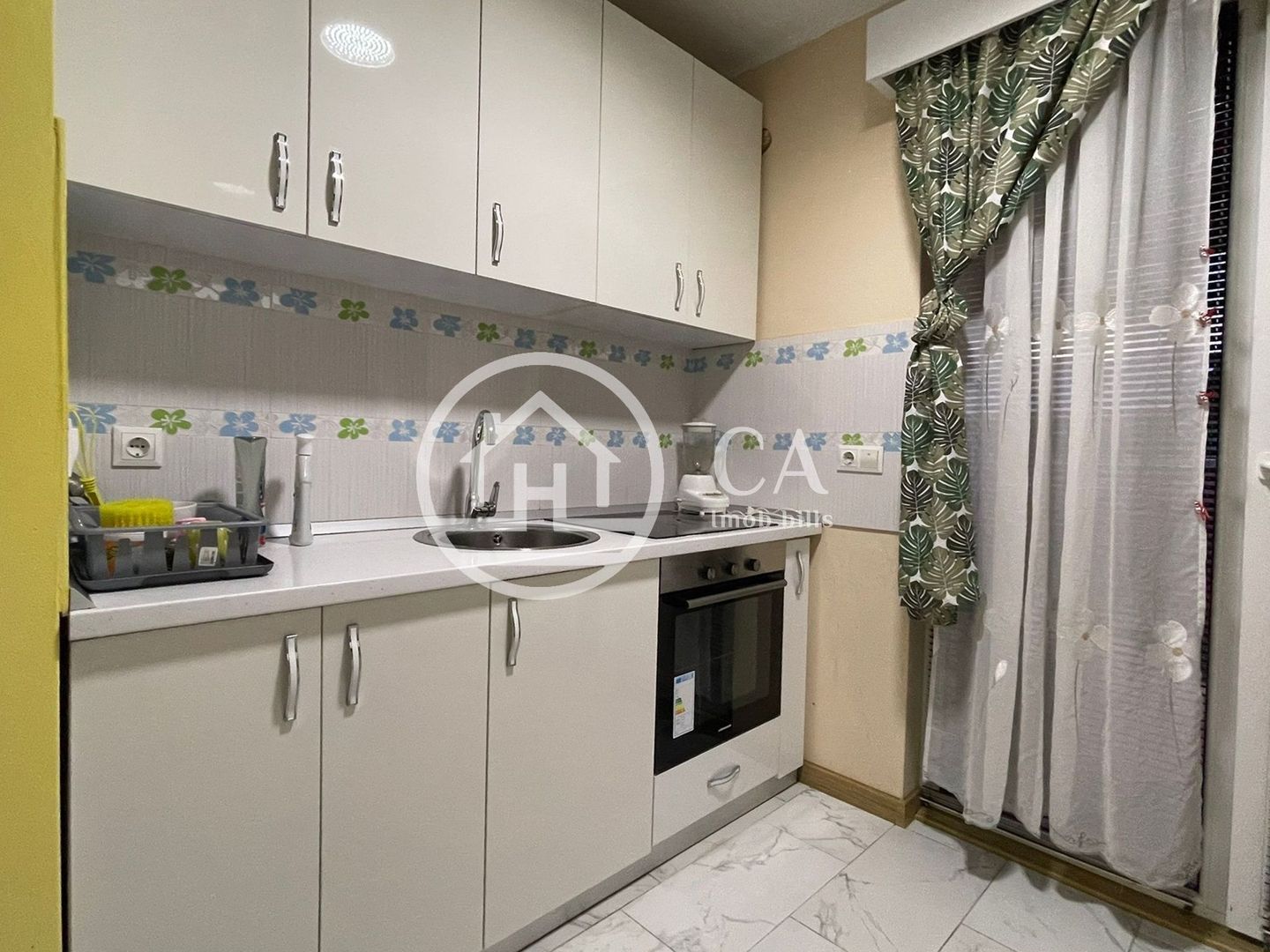 Apartament cu 2 camere de inchiriat în Nufarul Plazza, Oradea - Poză 3