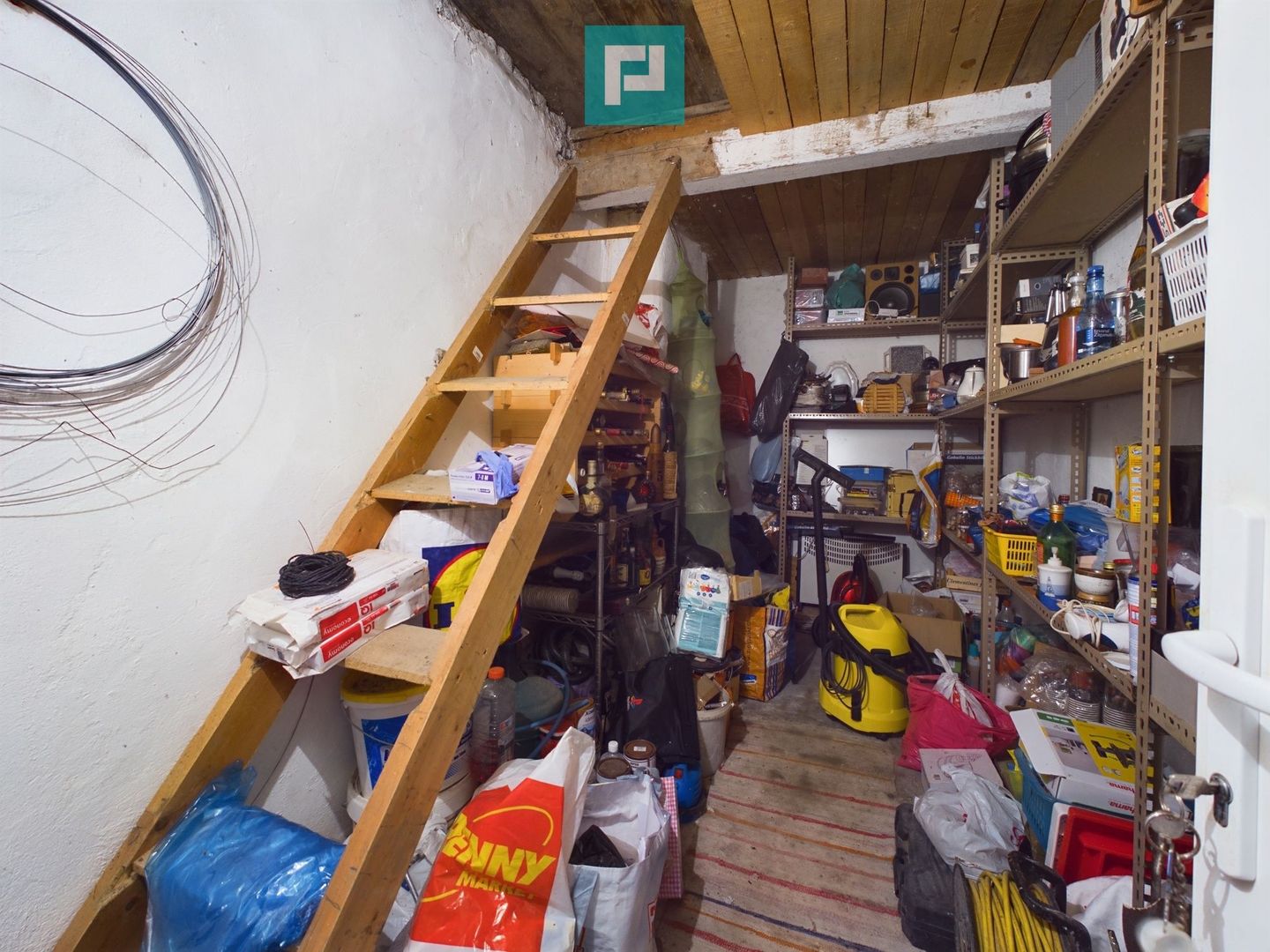 Casă cu teren generos, Turnu - Poză 27