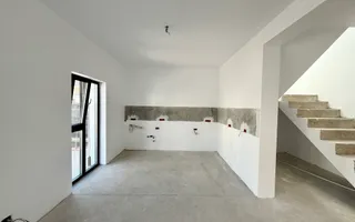Vila 5 camere Tunari langa Cosmopolis - Poză 15