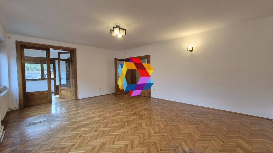 Casa 270mp zona centrala - Poză 11