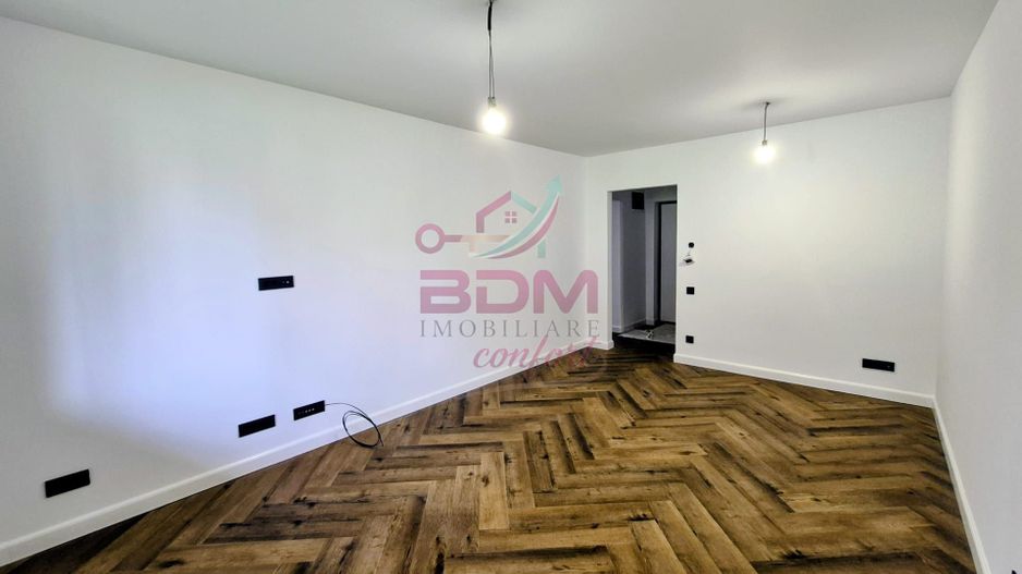 COMISION 0 | Apartament 2 camere | decomandat | zona Micro 1 - Poză 2