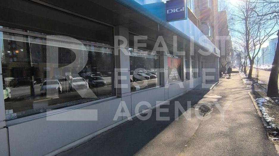 Vânzare, spațiu comercial – Zona Vlahuță, Brașov - Poză 1