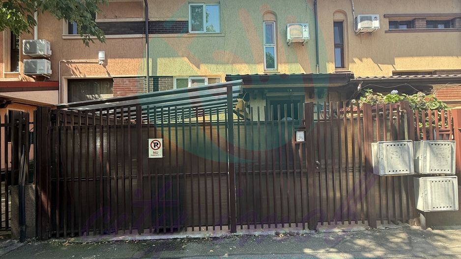Casa spatioasa in VATRA LUMINOASA - Poză 1