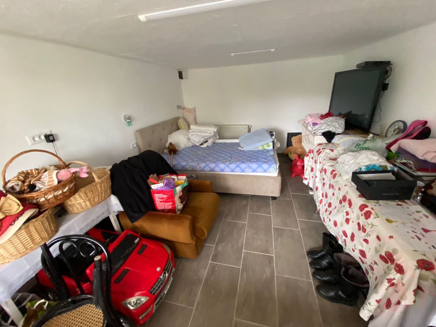 Casa cu 2 apartamente in zona Braytim - Poză 17
