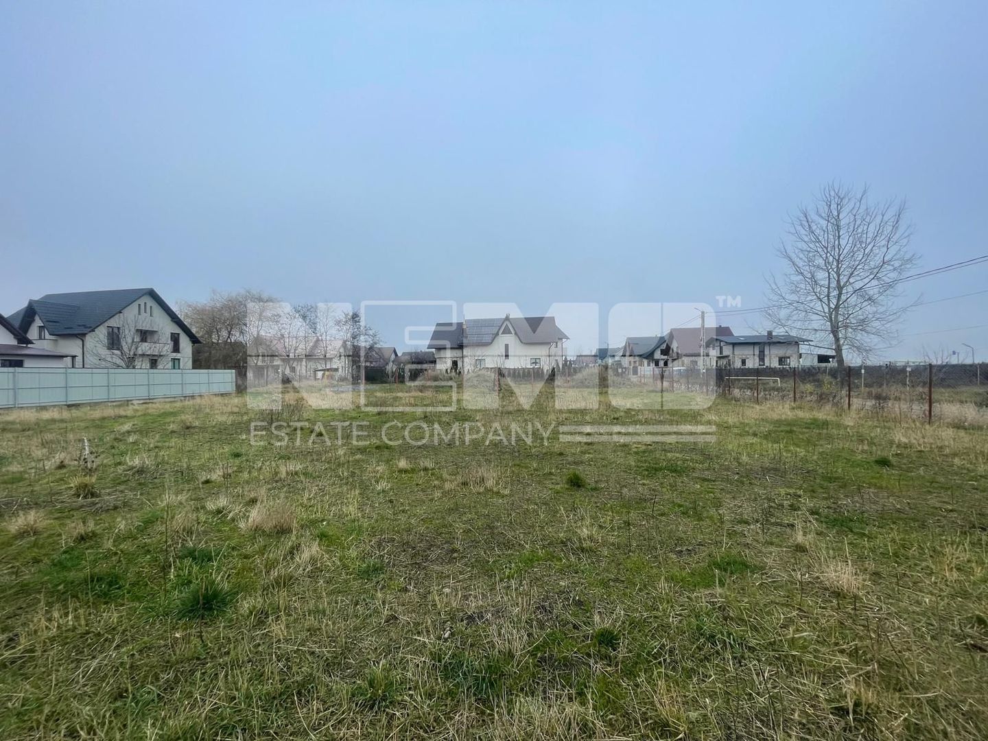 TEREN INTRAVILAN | ZONA REZIDENȚIALĂ | TOATE UTILITĂȚILE LA STRADA - Poză 2