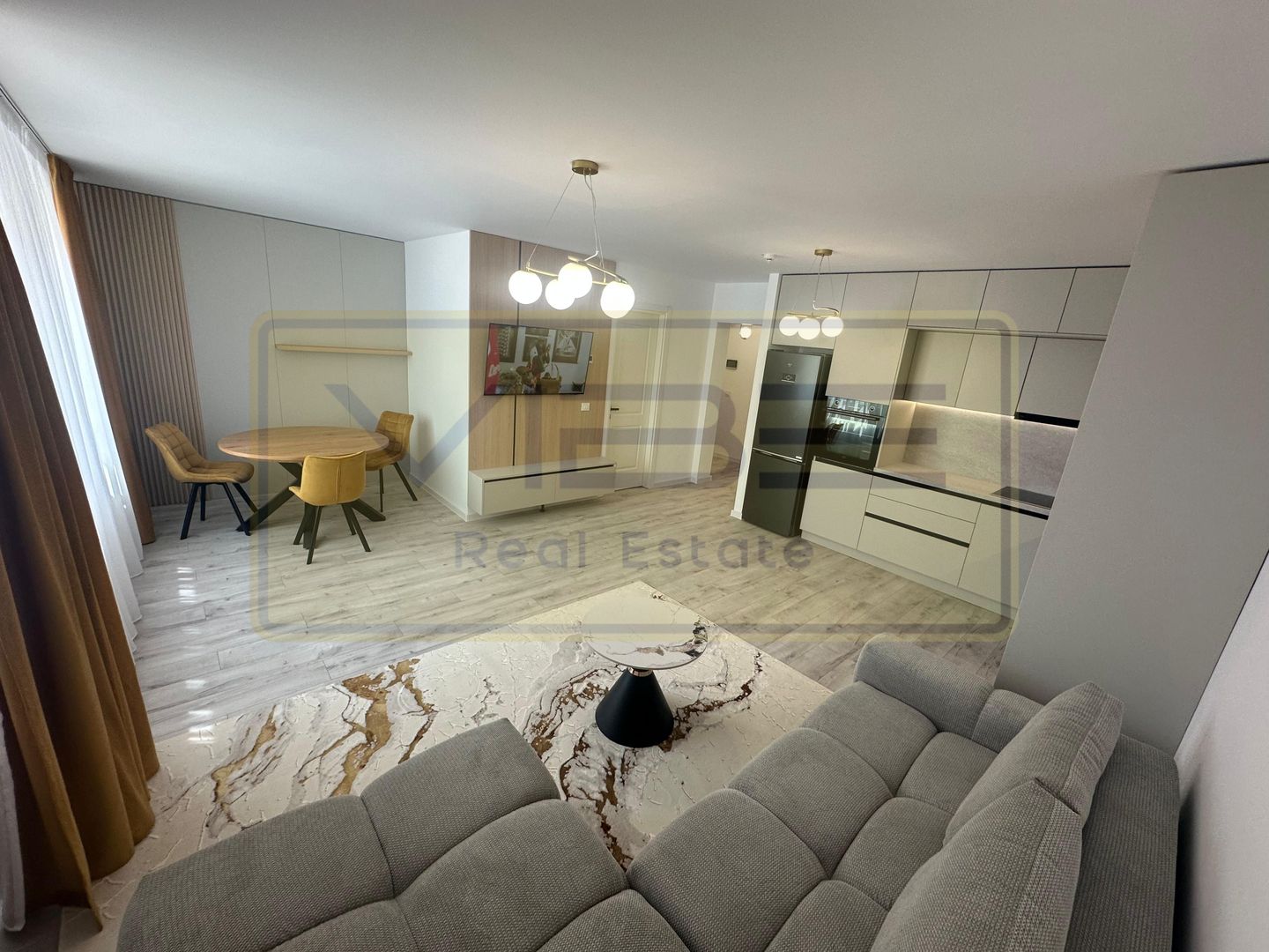 Poitiers Tower -Prima inchiriere - 2 camere + dressing  - mobilat modern - Poză 21