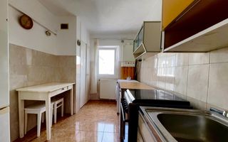 Apartament cu 3 camere de vânzare în zona Aradului - Poză 3