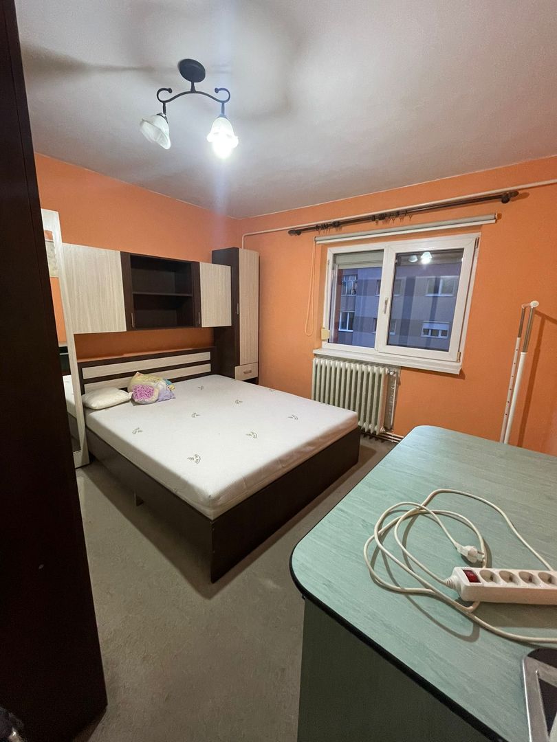 Apartament cu 2 de vanzare camere Alba Iulia - Poză 2