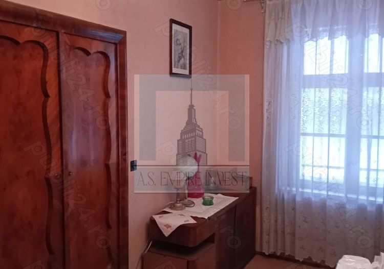 Apartament 3 camere - zona Centrul Istoric - Poză 2