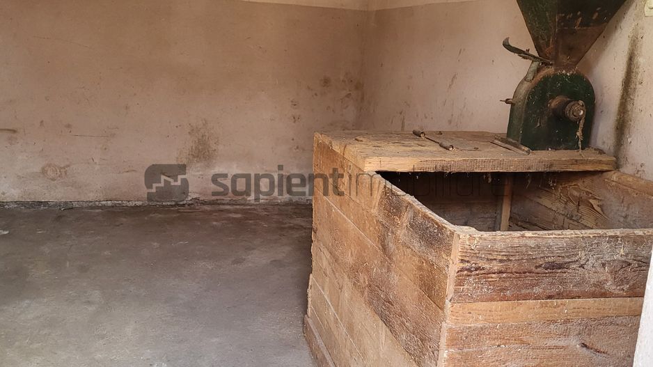 Casa de vanzare pentru 2 familii 5 camere 482mp - Poză 20