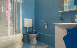 Oportunitate:clinica, birouri etc! Vanzare casa cu 4 camere-Targoviste - Poză 9