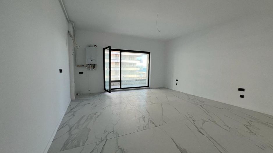 Stațiunea Mamaia - Garsoniera cu vedere la mare situată în Complex Casa Del Mar - Poză 2