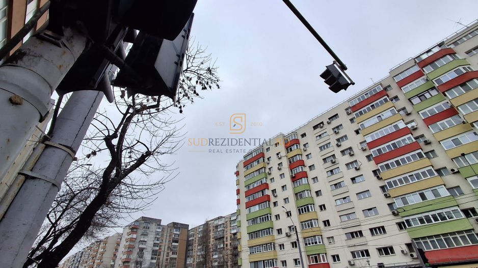 4 Camere, Calea Rahova-Mihail Sebastian, stradal, bloc reabilitat - Poză 2