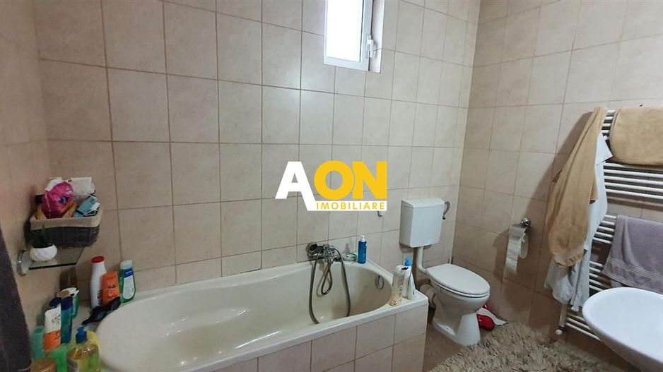 Casa 5 camere cu garaj 1043 mp teren zona Maieri - Poză 13