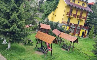 Casa ta de vacanta, imbratisata de natura,3 terase, parcare, Poiana Brasov - Poză 25