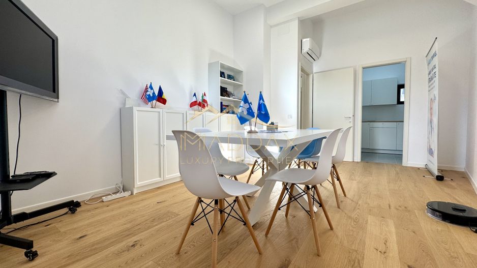 Spatiu de birouri *3 camere* / Cladire Istorica stil Brancovenesc / Universitate - Poză 20