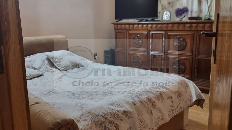 Apartament 4 camere - 80.21 mp - 2 bai - Nicolina - Str. Libertatii ! - Poză 2