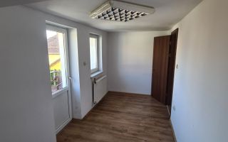 Spațiu birouri 68 mp utili 4 camere hol acces si balcon Bvd Victoriei - Poză 1