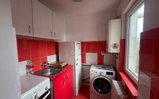 Apartament 2 camere – Ultracentral, Piața Decebal – Ideal investiție! - Poză 3