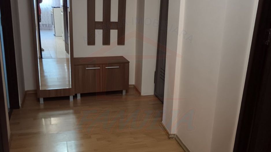 🏡 Apartament cu 2 camere de vânzare – Micro 18 - Poză 1