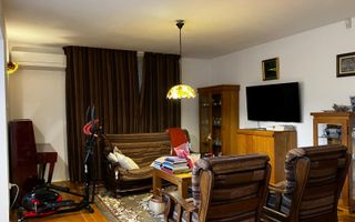 Vilă de închiriat – 260 mp utili, teren 1300 mp, 5 dormitoare, 3 băi, 3 balcoane - Poză 3