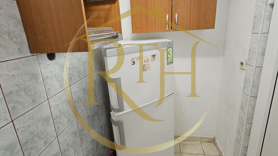 Oferim spre vânzare o garsonieră spațioasă în zona Take Ionescu - Poză 5