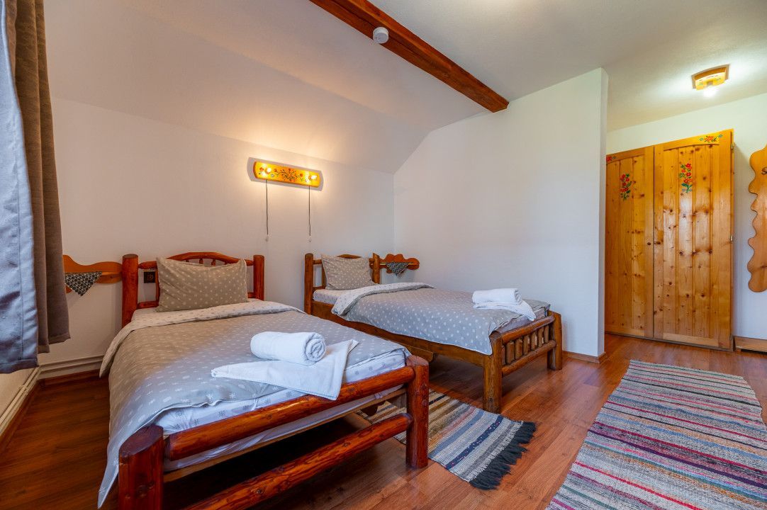 Casa + Pensiune deosebita - Orlat, Sibiu - Poză 22