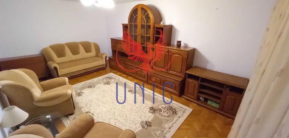 Apartament 3 camere, zona Amaradia - 400 Euro - Poză 2