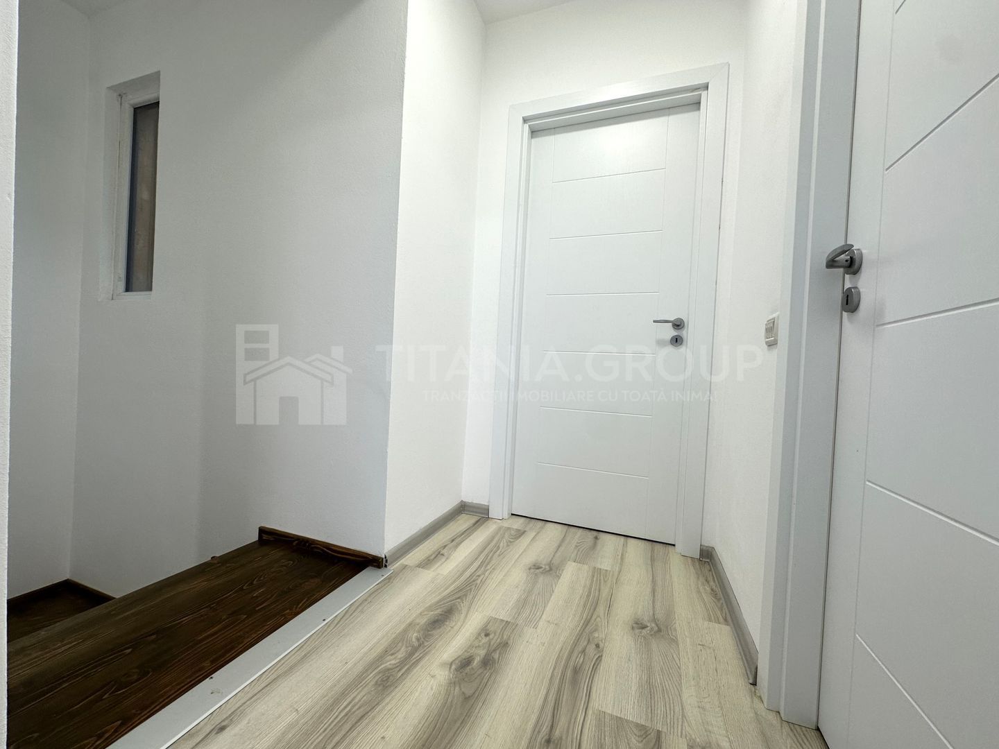 Casa mobilata modern, cu 3 camere de inchiriat - Sanpetru - Poză 9