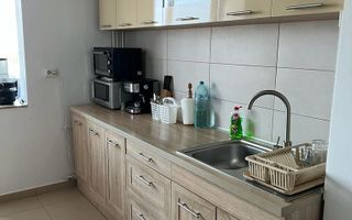 Centrala proprie. Complet renovat. Mobilat si utilat. - Poză 13