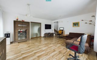 Casă Impresionantă Curte Generoasă Construcție de Calitate Berceni - Poză 18