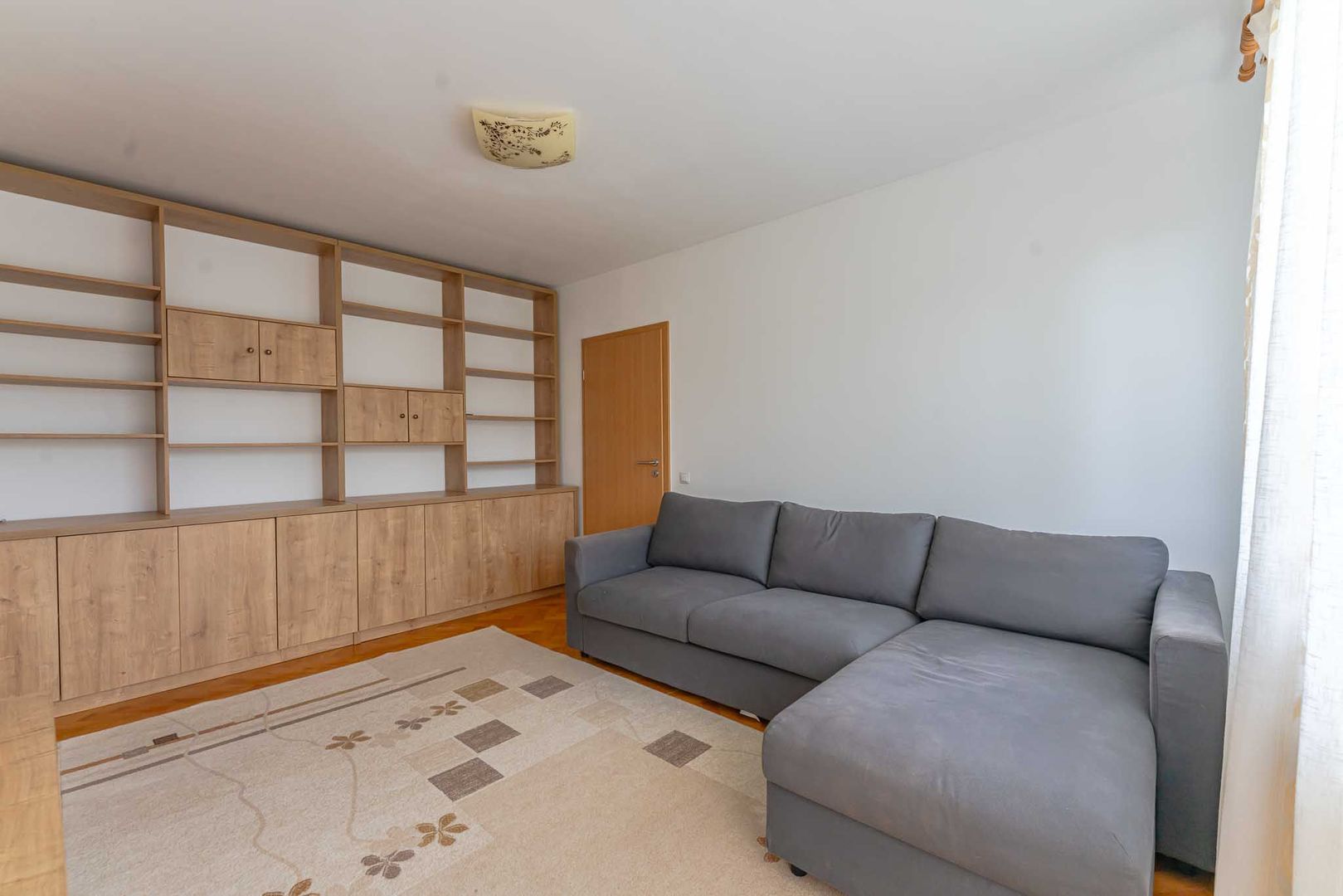 Apartament mobilat si utilat cu loc de parcare - Poză 7