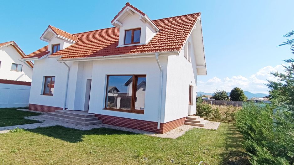 Vila cu stil in Izvor-Tarlungeni - Poză 1