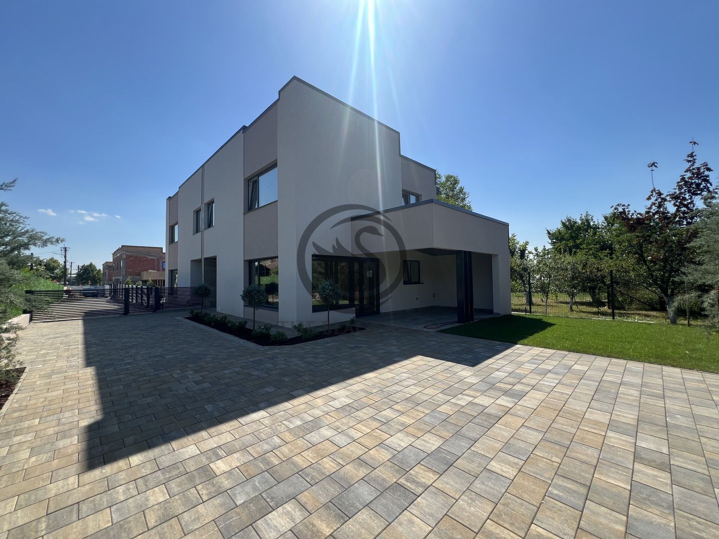 Casa cu 4 camere de vanzare | Premium | Nou | Moreni - Bld. Republicii - Poză 3