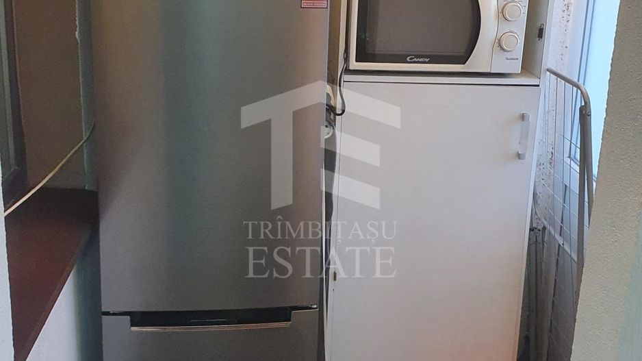 Apartament de vânzare, complet mobilat - Poză 5