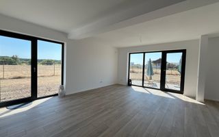 Vila spatioasa langa padure TVA 0%, teren 700mp, DN1, A3, A0 - Poză 11