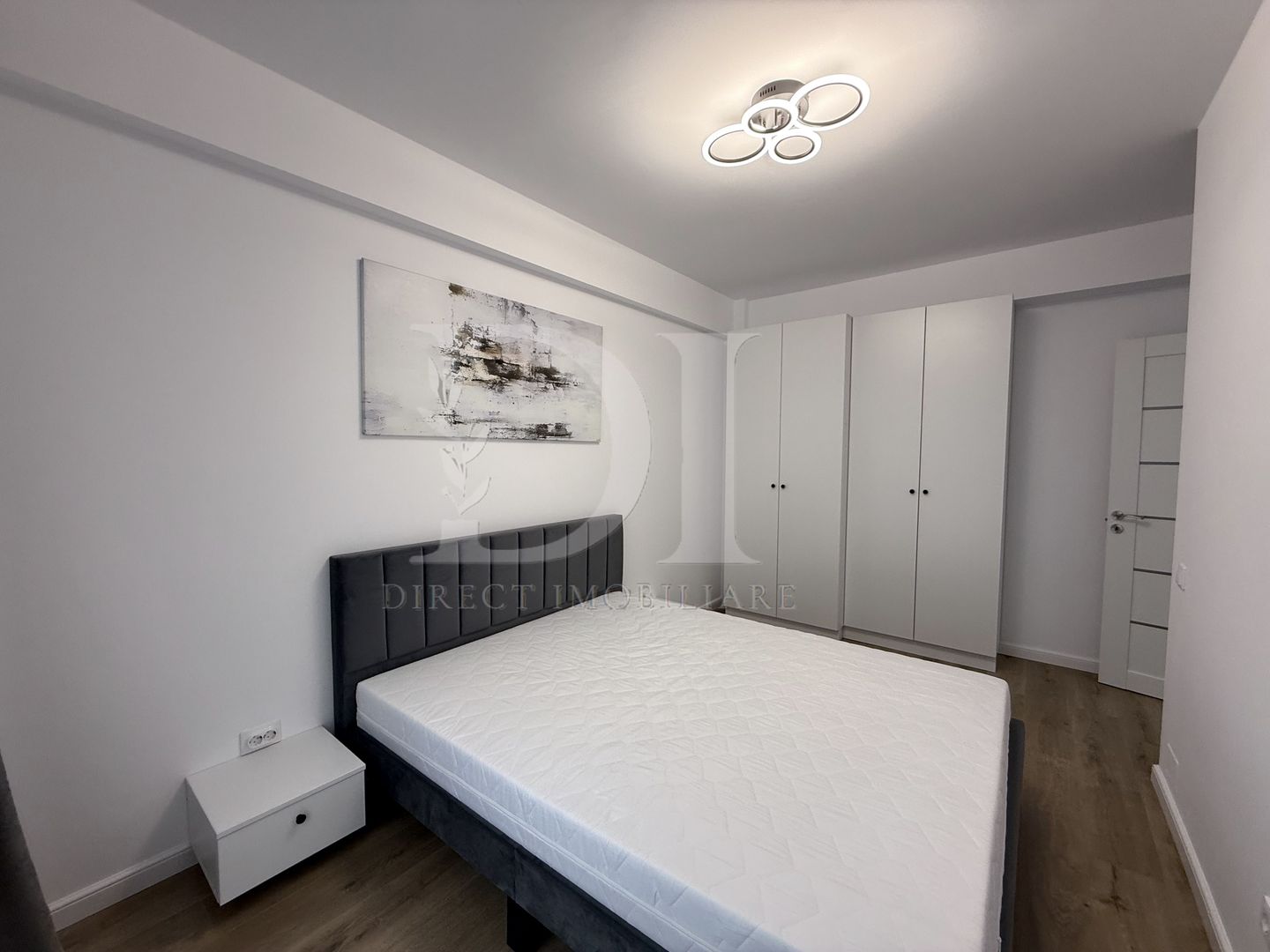 Apartament la cheie / terasa si parcare / Zona Terra - Poză 7