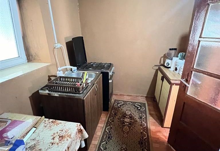 casa individuala Varias apa centrala pe gaz canalizare 1500mp - Poză 7