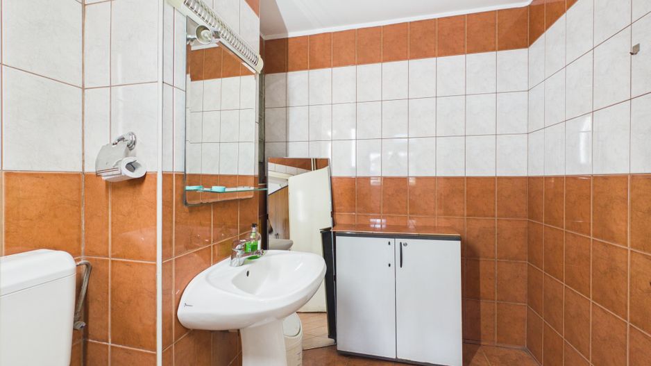 Apartament cu 2 camere de vanzare, Sura Mare - Metrou Eroii Revolutiei - Poză 10