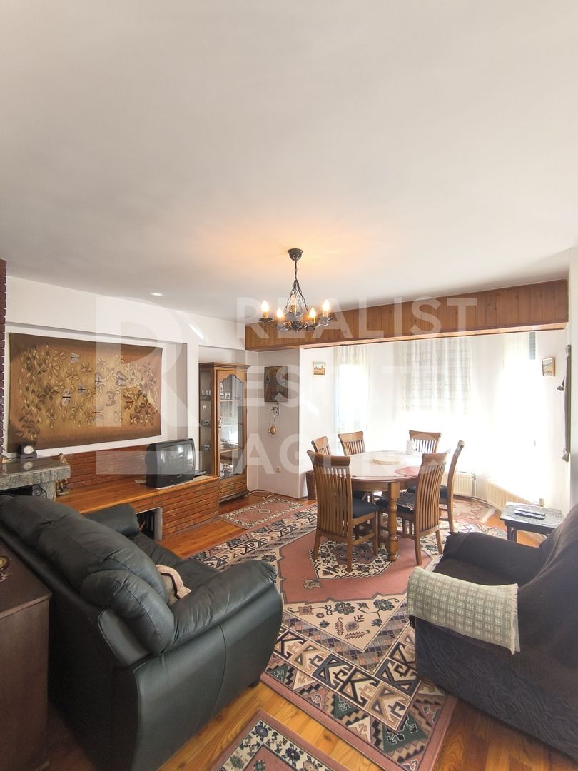 Casă de vânzare în Bran – la 1,5 km de Castelul Bran - Poză 2