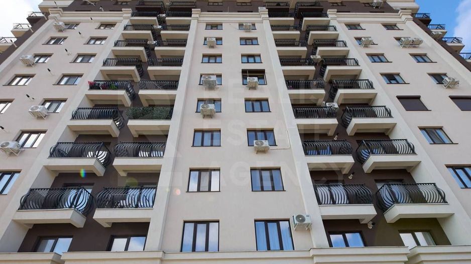 Vânzare, apartament, 2 camere + living, str. I. L. Caragiale, Buiucani - Poză 1