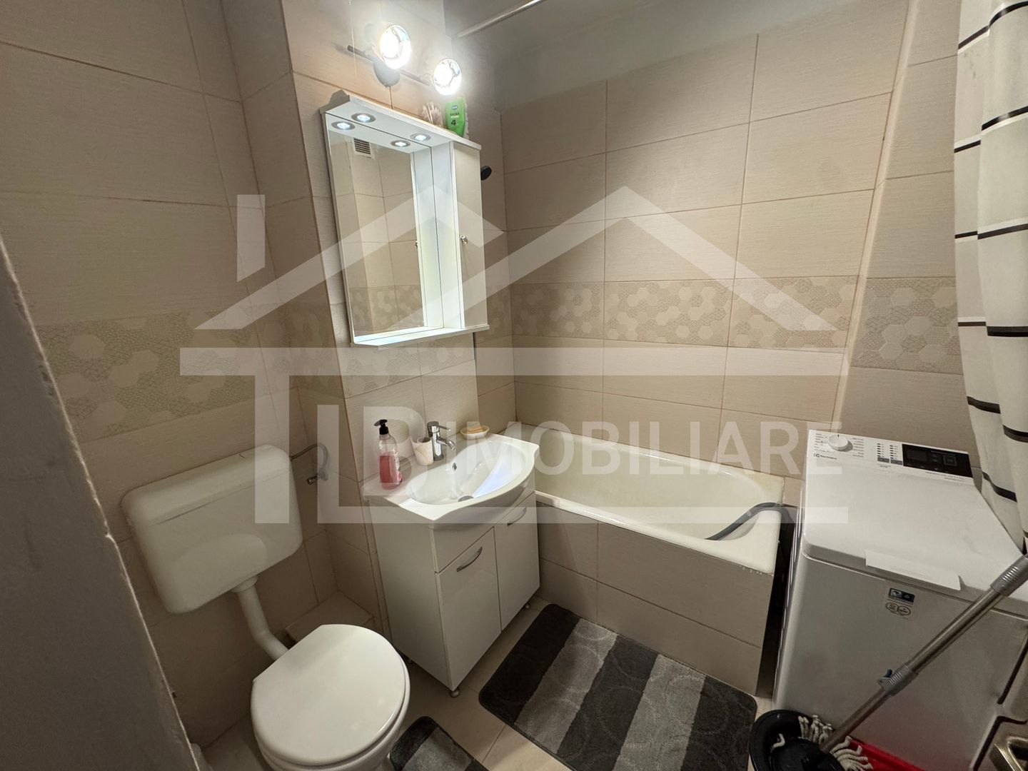 Apartament cu 3 camere, 65mp, Zona Diamant - Poză 10