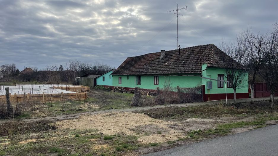 Casă și teren 2177 mp Ortisoara -28ml front-comision 0 - Poză 1