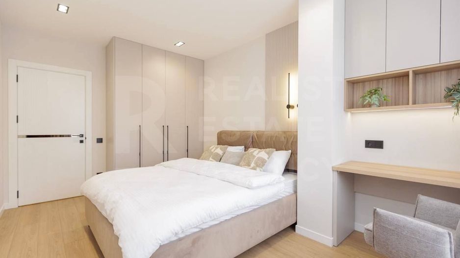 Vânzare, apartament, 4 camere, strada Ioana Radu, Buiucani - Poză 1